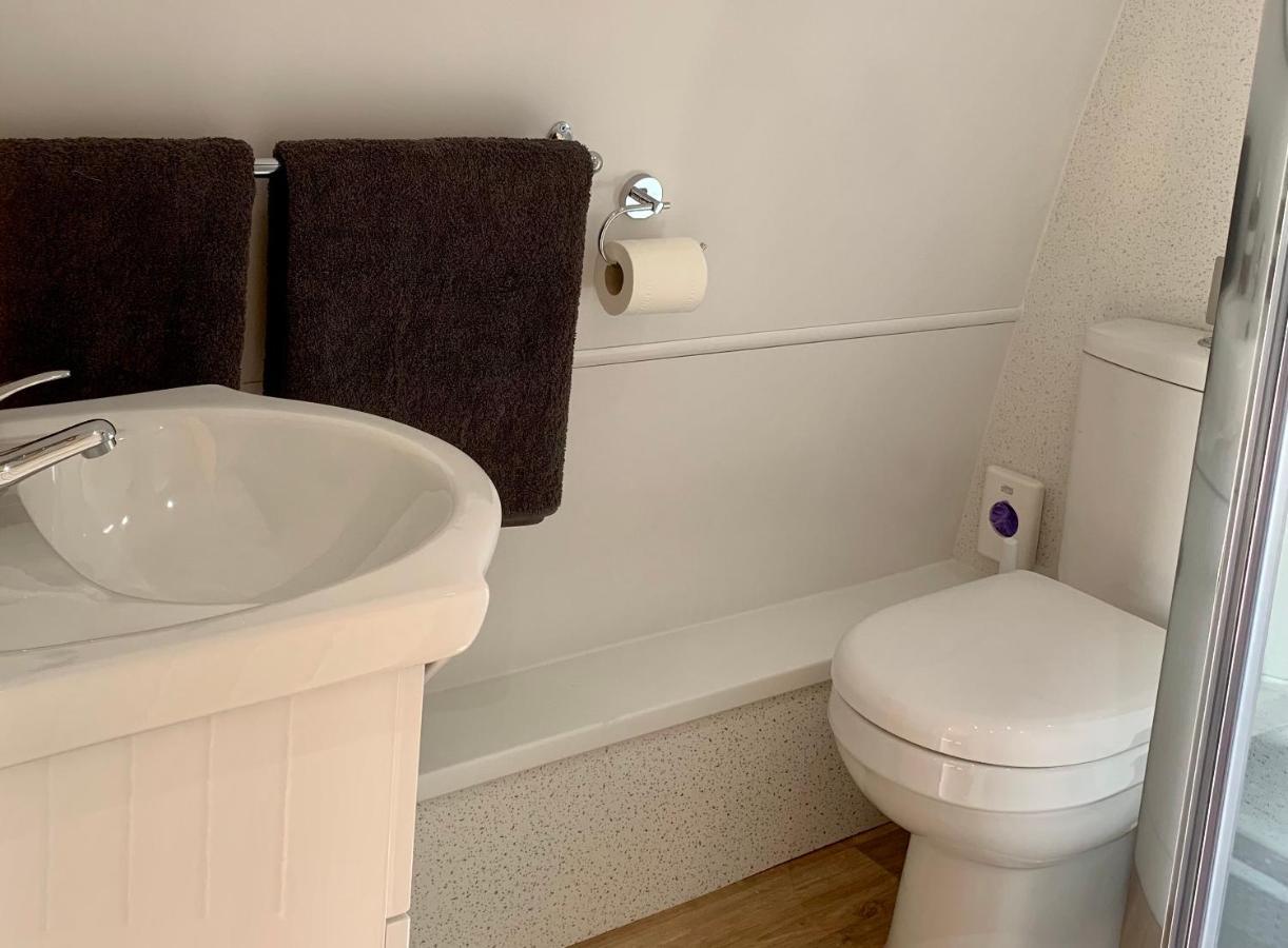 Waterpump Pod For 2 Adults With Ensuite In The Suffolk Countryside Badingham Екстериор снимка